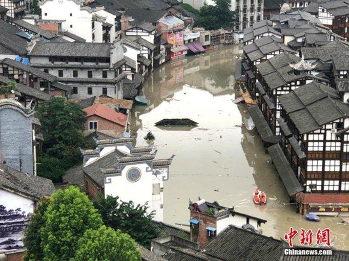 救援度假的法官